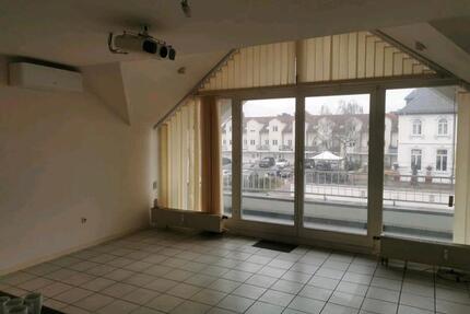 helle Zwei Zimmerwohnung in 64347 Griesheim