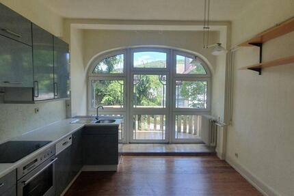 Helle 4,5 Zimmer Etagenwohnung in Stilvilla in Königstein - Königstein im Taunus
