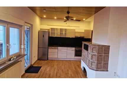 2 Zimmerwohnung - 950,00&nbsp;EUR Kaltmiete, ca.&nbsp; 50,00&nbsp;m&sup2; in Randersacker (PLZ: 97236)