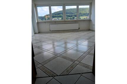 Blumberg,gut geschnittene helle 3ZimmerWohnung 71m² 2.O.G.