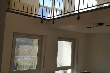 Helle Maisonette mit Balkon und schönem Ausblick zum Wohlfühlen - Burgstetten