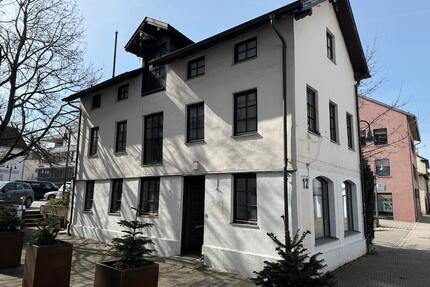 Provisionsfrei: Zentrales Stadthaus in Ehingen mit Ausbaureserve - Ehingen (Donau)