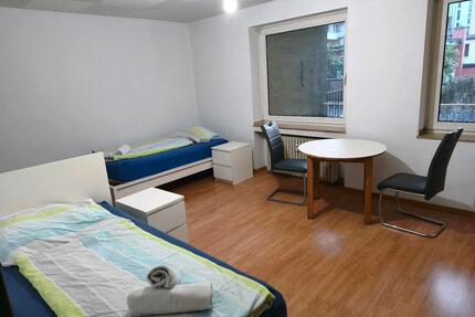 Praktisch eingerichtete Wohnung in sehr zentraler Lage - Düsseldorf Stadtbezirk 3