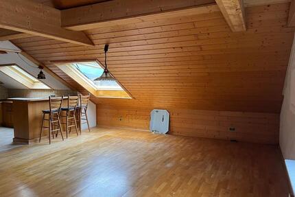 3 Zimmer DG-Wohnung mit EBK, Garten & Garage in Denzlingen