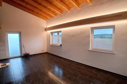 3-Zimmer Maisonettewohnung mit Balkon in Hofbieber-Traisbach