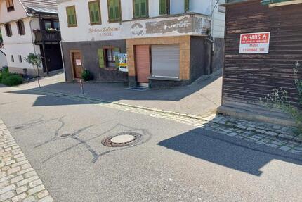 Sanierungsbedürftiges Haus Bauplatz - Weisenbach