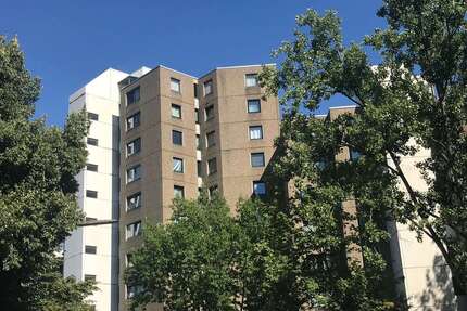 Wohnung zum Kaufen in Frankfurt 180.000,00 € 77 m²