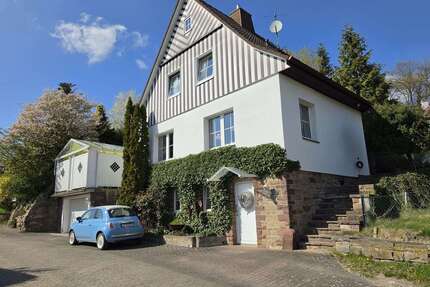 Haus zum Kaufen in Beverungen-Würgassen 199.000,00 € 115 m²