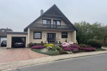 Exclusives Wohnhaus mit Garage und 3 Stellplätzen - Syke
