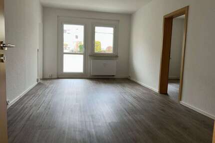 Wohnung zum Mieten in Wilkau-Haßlau 350,00 € 58 m²