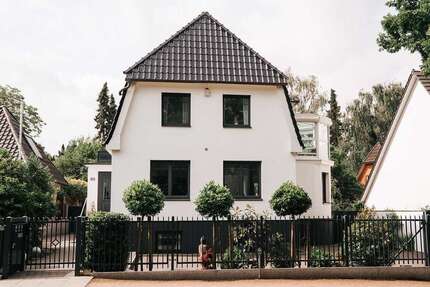 Haus zum Kaufen in Hamburg 1.640.000,00 € 292 m²