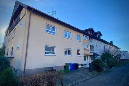 Drei-Zimmer DG-Wohnung in solidem 3-Fam.Haus - Teningen