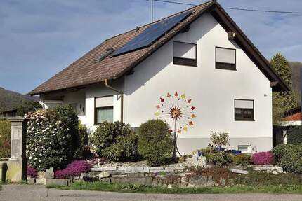 Gepflegtes Einfamilienhaus in zentraler Lage in Nollingen Rheinfelden - Rheinfelden (Baden)
