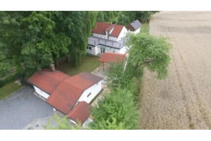 Renoviertes Haus mit Terrasse, Gästehaus und Garage - ruhige Lage - Marktredwitz