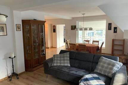 Schöne Dachgeschoßwohnung mit Dachterrasse, Jembke Wolfsburg