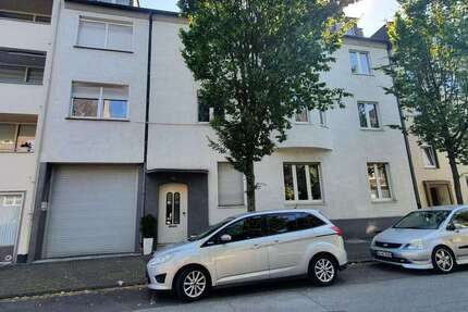 Haus zum Kaufen in Duisburg 580.000,00 € 521.19 m²