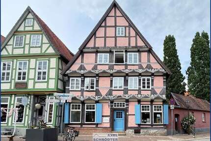 Haus zum Kaufen in Celle 495.000,00 € 208 m²