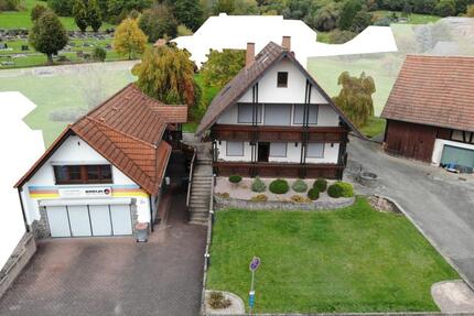 Gepflegtes Mehrfamilienhaus mit separater Gewerbeeinheit &Scheune - Biebergemünd
