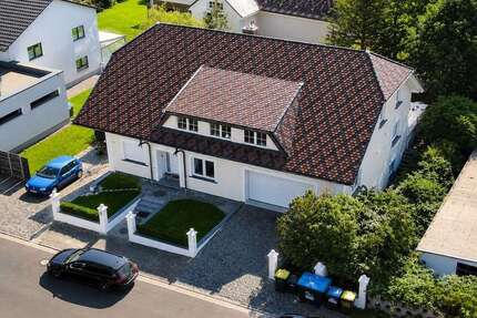 Haus zum Kaufen in Markkleeberg 1.200.000,00 € 500 m²