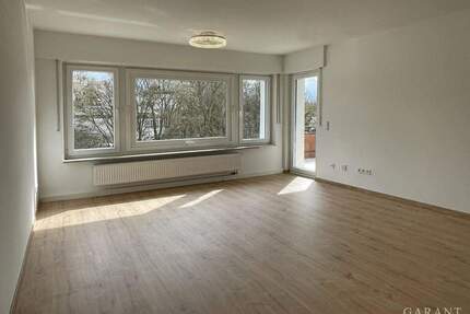 Modernes Wohn-Highlight mit Sonnenbalkon in Waiblingen!