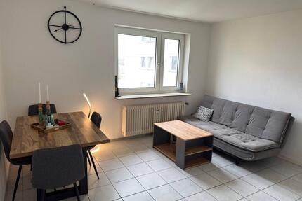 Voll möblierte 2-Zimmer-Wohnung in Erlangen-Bruck zu vermieten