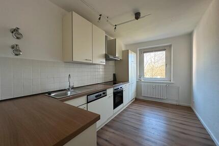 Renovierte Wohnung inkl. Küche ab 01.06. frei - Hattingen Blankenstein