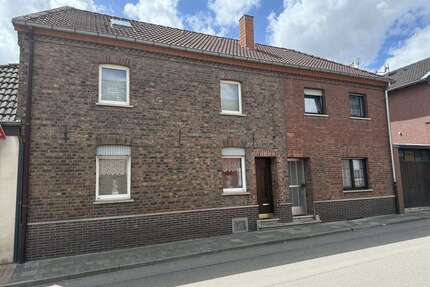Haus zum Kaufen in Baesweiler 209.900,00 € 191 m²