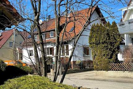 Family Paradise in Renningen end of May - Gemütliches Haus (DHH) mit Garten und grosser Dachterrasse ab Ende Mai!