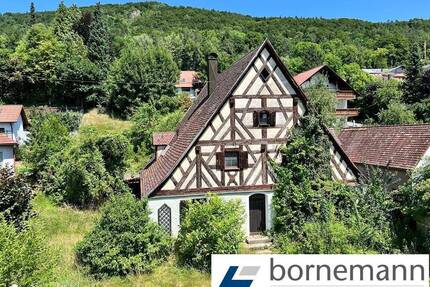 Für Liebhaber! Renov.-bed. Bauernhaus (Denkmalschutz) mit Scheune! - Happurg Förrenbach