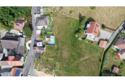 Großes Baugrundstück mit vielseitig möglicher Bebauung! - Brandau