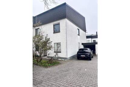 Reiheneckhaus im Zentrum von Amberg