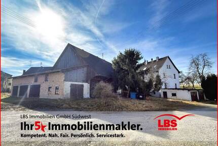 Wohnhaus mit großer Scheune - Platz für 7 Garagen - auf 1.700 m² Grundstück - Sauldorf Boll
