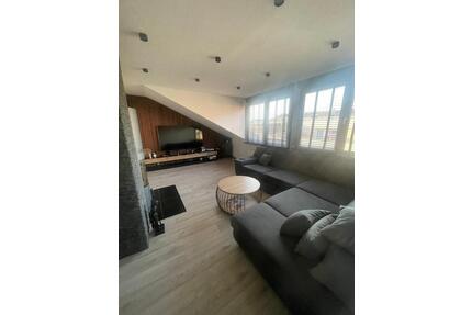 6 Zimmer Wohnung - 1.900,00&nbsp;EUR Kaltmiete, ca.&nbsp; 155,00&nbsp;m&sup2; in Pforzheim (PLZ: 75175)