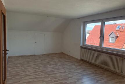 DG Wohnung am Hammerweg - 500,00&nbsp;EUR Kaltmiete, ca.&nbsp; 63,00&nbsp;m&sup2; in Weiden in der Oberpfalz (PLZ: 92637)