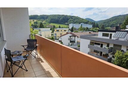 Möblierte 1-Zimmer-Wohnung mit EBK, Balkon, Stellplatz & Aufzug - Bad Bergzabern