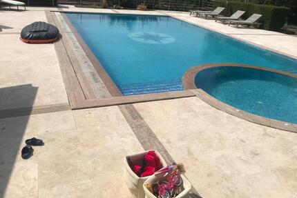 Villa mit Pool und Tennisplatz in Villen Viertel v. Koscharitza - Berlin Charlottenburg-Wilmersdorf