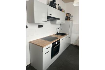 Helle möbilierte 2 Zimmer Wohnung in der Celler Straße - Braunschweig Lehndorf-Watenbüttel