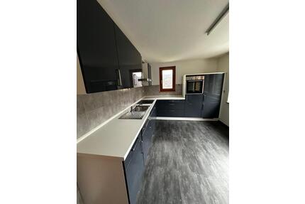 Lichtdurchflutet 4 Zimmer Wohnung in zentraler Lage vermieten - Schramberg Tennenbronn