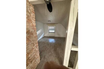 3-Zimmer-Wohnung zu vermieten - 900,00&nbsp;EUR Kaltmiete, ca.&nbsp; 70,00&nbsp;m&sup2; in Bretten (PLZ: 75015)