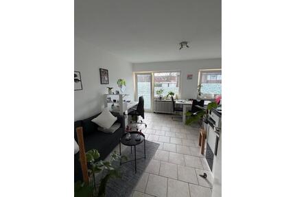 2 Zimmer Wohnung mit Balkon für Studentin in Aaseestadt - Münster Mitte-Süd