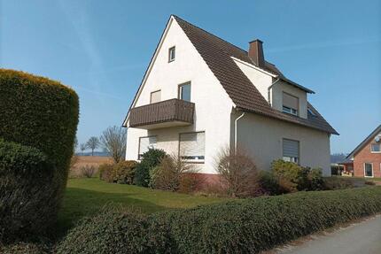 Einfamilienhaus in Hüllhorst - 200.000,00&nbsp;EUR Kaufpreis, ca.&nbsp; 129,00&nbsp;m&sup2; in Bünde (PLZ: 32257)