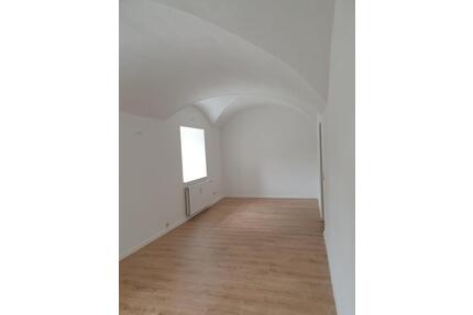 schöne Erdgeschoss Wohnung ab 1.9.26 zu vermieten - Wellheim