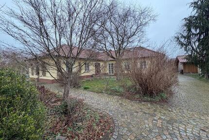 Exklusives Einfamilienhaus mit großem Raumangebot auf weitläufigem Grundstück in idyllischer Natur - Lichtenau Krumbach