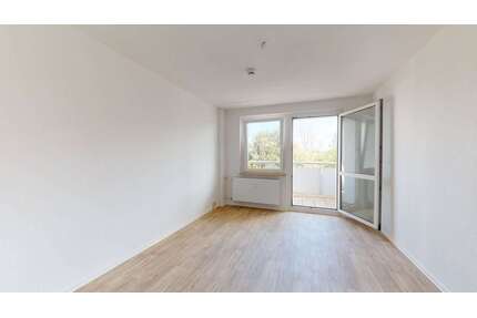 Wohnung zum Mieten in Halle 225,00 € 26.3 m²