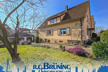 Zweifamilienhaus mit Geschichte auf der Insel in Kehl