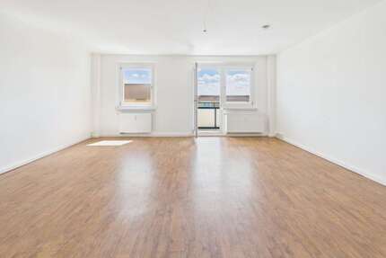 Wohnung zum Mieten in Chemnitz 308,00 € 54.12 m²