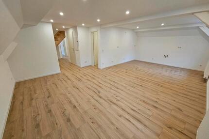 Wunderschöne 5-Zimmer Wohnung in Neuenbürg - Pforzheim Eutingen