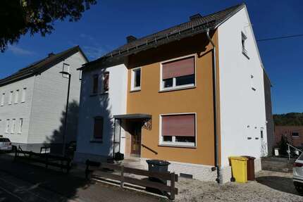 Haus zum Kaufen in Hilchenbach 159.000,00 € 123 m²