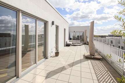 Wohnung zum Kaufen in Düsseldorf 1.195.000,00 € 190 m²