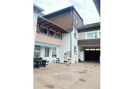 Zwei Familien Haus - 839.000,00&nbsp;EUR Kaufpreis, ca.&nbsp; 260,00&nbsp;m&sup2; in Kriftel (PLZ: 65830)